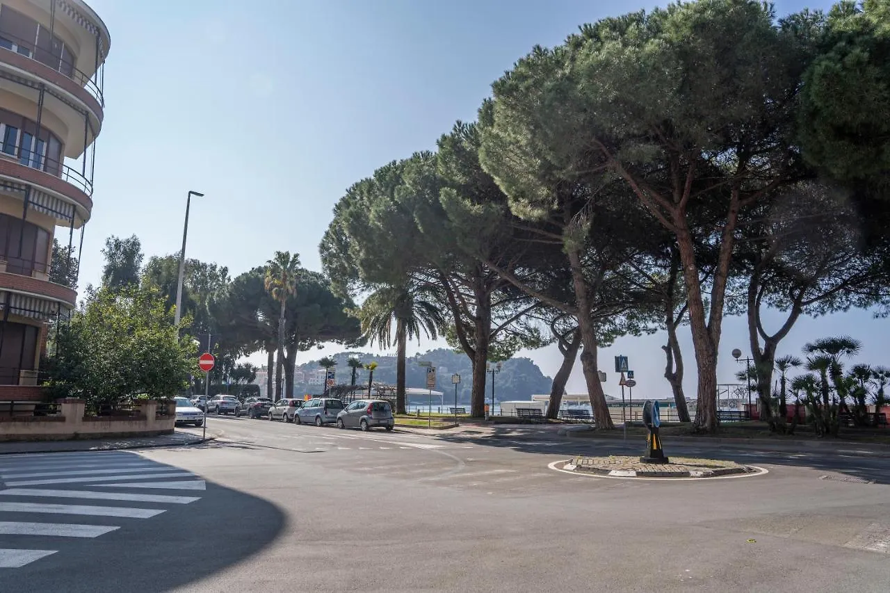 Apartmán 024 - Casa Lussuosa Vista Mare Ad Un Passo Dalla Spiaggia, Centro Citta' Sestri Levante